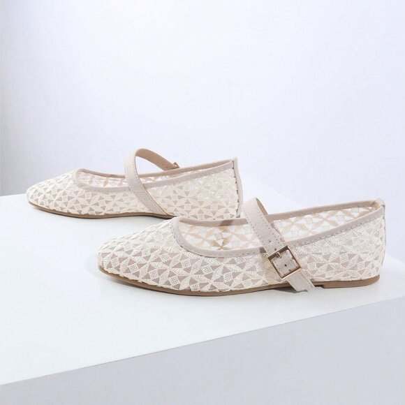Apricot Elegant Women's Hollow Out Slip-On Flats - Picture 1 of 7